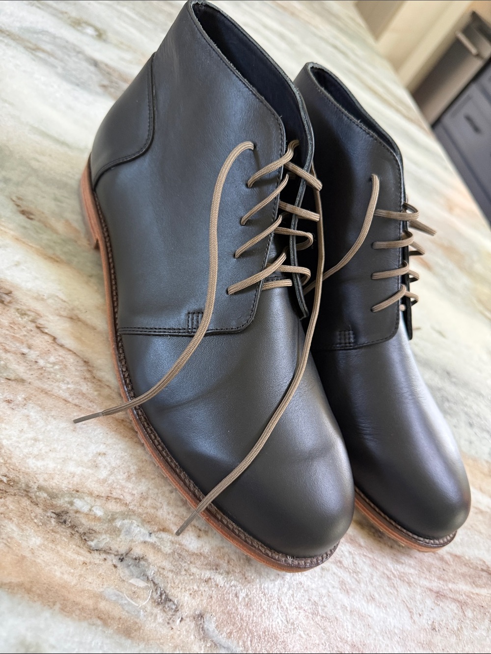 Men’s NISOLA brand all leather black lace up boots sz 10.5